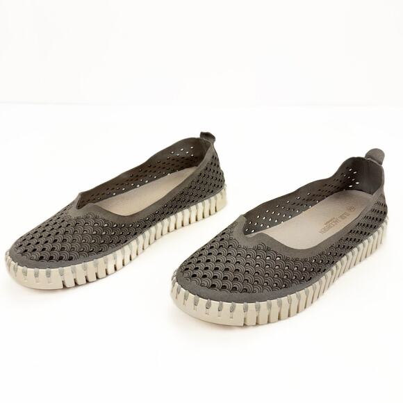 Ilse Jacobsen Tulip Gray Perforated Faux Suede Slip On Sneakers SZ 5.5/6 Comfort - Picture 1 of 11